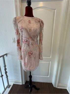 🦄 NWOT Dress the Population Sz S Embellished Pink Floral Sequin Long-Sleeve Mini